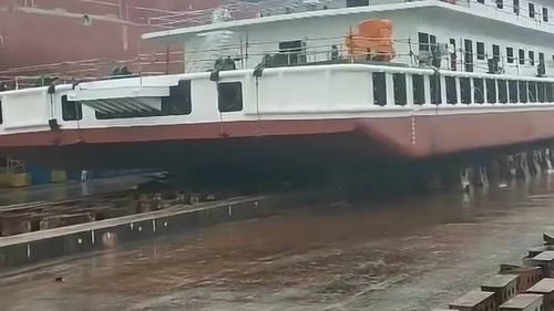 國產(chǎn)船舶順利下水，氣囊技術(shù)彰顯科技突破